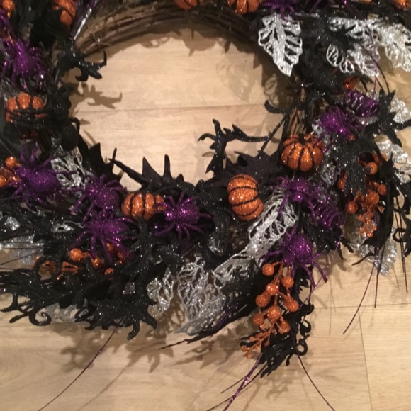 Halloween Pumpkin Spider Wreath Decoration - Picture 2 of 3